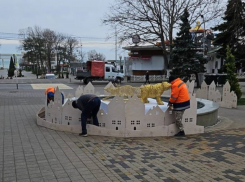 Новый год в Анапе – все: на курорте приступили к уборке праздничных декораций