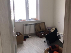 Вместе выпивали, а как только хозяин уснул гость украл из дома под Анапой ноутбуки