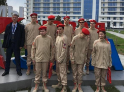 Анапские робототехники в технополисе «Эра» стали юнармейцами