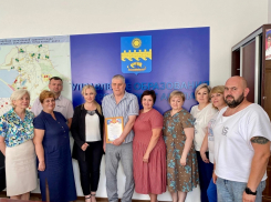 Директора школы №4 Владимира Павловича Редкокашина проводили на заслуженный отдых