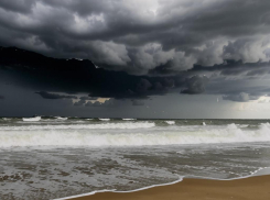 Нефть, ядерное оружие, загрязнения: эксперт высказался о плачевном будущем Черного моря  