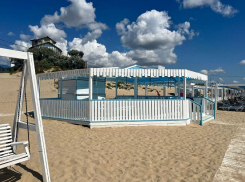 Шухер: на всех пляжах Анапы экстренно демонтируют бары и объекты торговли – с проверкой едет губернатор