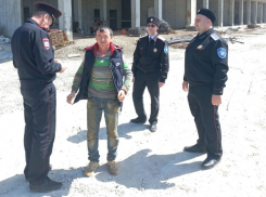 В Анапе продолжаются рейдовые мероприятия в сфере контроля миграции