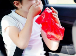 В анапском автобусе ребёнку стало плохо и его стошнило прямо в салоне