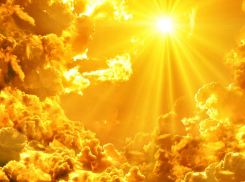 Анапчан и гостей города предупредили об опасном солнце