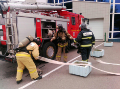 Этой ночью в Анапе из дома на улице Ленина, 229, эвакуировали 40 человек