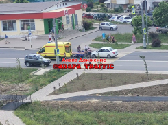 На улице Ленина в Анапе женщину сбили на пешеходном переходе