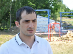 Анапский предприниматель Игнат Рябченко помогает обустроить стадион в Цибанобалке