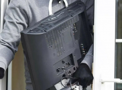 В Анапе мужчина украл технику на 134 тысячи рублей