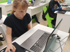 Летний интенсив 2025: IT или Английский? Подарите ребёнку каникулы, которые изменят его будущее!