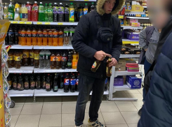 В Анапе задержали парня, убежавшего с чужим телефоном