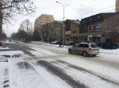 На дорогах Анапы стало опасно: без необходимости лучше не выезжать