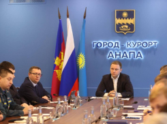 Мэр Анапы обсудил с губернатором ликвидацию последствий стихии