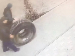 Колесо НЕ фортуны: двое анапчан совершили хищение на 70 тысяч рублей