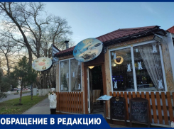 Липкие столы и запах перегара: анапчанка об антисанитарии в кафе 