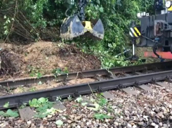 Из-за оползня «Ласточку» Анапа-Сочи задержали