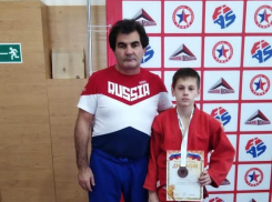 Анапчане Спартак Асланян и Роман Фролов боролись изо всех сил на турнире по самбо