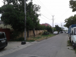  «Как не было, так и нет»: уличное освещение в Витязево на улице Восточной не восстановили