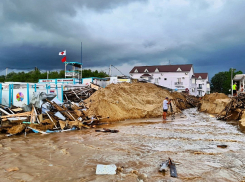 В поселке Джемете под Анапой за ночь снесли торговые павильоны 