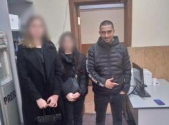 Анапчанин ехал в такси и прихватил себе чужой телефон