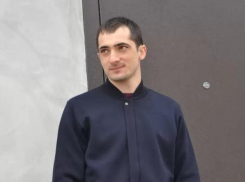 В Анапе Братья Рябченко построили новый дом многодетной семье, чьё жильё сгорело