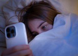 Анапчанам на заметку: компания Apple предупредила пользователей об опасности сна рядом с iPhone