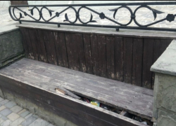 Благоустройство лавочек и ямочный ремонт: что запланировали коммунальные службы сегодня