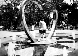 Танцевавший в центре фонтана Анапы Дмитрий «Пухляш» Красилов умер в Москве