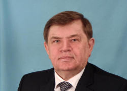 Александр Смирнов поздравил анапчан с Днем ветерана