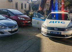 Для некоторых водителей в Анапе красный свет не является запрещающим сигналом