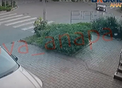 Появилось видео смертельного ДТП на улице Астраханской в Анапе