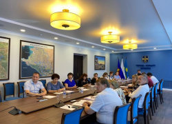 155 трудных подростков в Анапе получили работу на лето