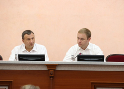 До конца недели в Анапе уберут особо опасные сухие деревья и ветви