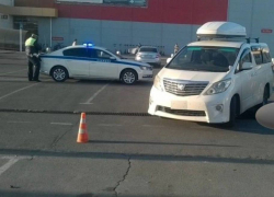 Смертельный задний ход: на парковке в Анапе иномарка сбила пенсионерку