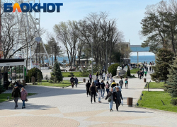 Еще не конец: в Анапе и в Сочи в этом месяце отдыхают около 190 тысяч туристов