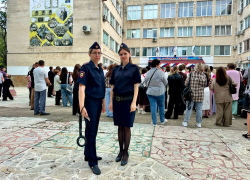 Полиция Анапы обеспечила безопасность на последних звонках