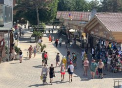 В День Военно-Морского Флота РФ в Анапе солнечно 