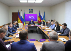 Новые контейнеры в курортных зонах: что обсуждали на планерке коммунальные службы