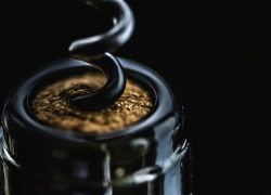 Ром или водка: какой алкоголь в Анапе можно считать самым безопасным для печени