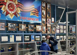 На ЖД вокзале Анапы открылась новая выставка ко Дню Победы