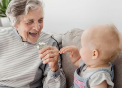 Работающие анапчане получат 5 выходных дней при рождении внука – законопроект на рассмотрении Госдумы