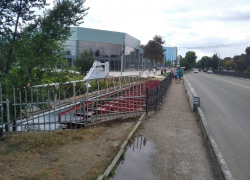 Расширяют мост в районе Пионерского проспекта и реки Анапки