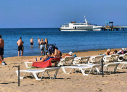 В Анапе начинают медленно разбирать пляжную инфраструктуру 