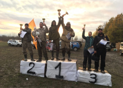 Девушки в Анапе не боятся грязи и бездорожья