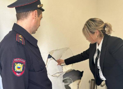 Полиция Анапы ищет вандала, разгромившего туалет 