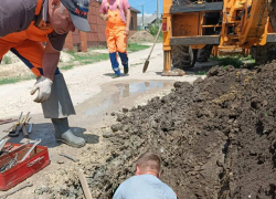 Действуют оперативно: АО «Анапа Водоканал» устранила утечку воды в хуторе Вестник