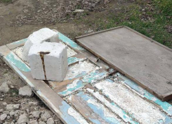 Анапский "Водоканал" забетонировал опасный колодец в Пятихатках