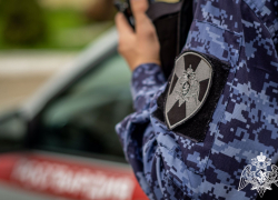 В Анапе Росгвардия задержала находящегося в розыске судимого мужчину