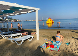 «Отпуск не резиновый»: Анапа продолжает прощаться с отдыхающими