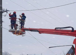 Почти 13 тысяч человек остались без света в Анапе из-за сильного ветра со снегом
